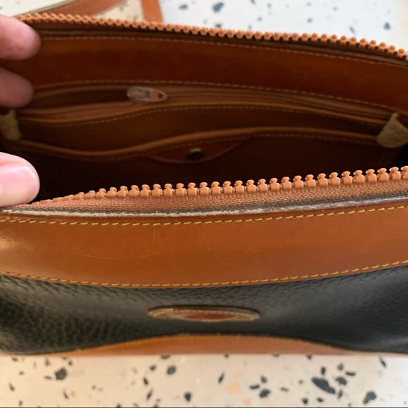 Vintage Dooney & Bourke Classic Top Zip Crossbody - Picture 8 of 16